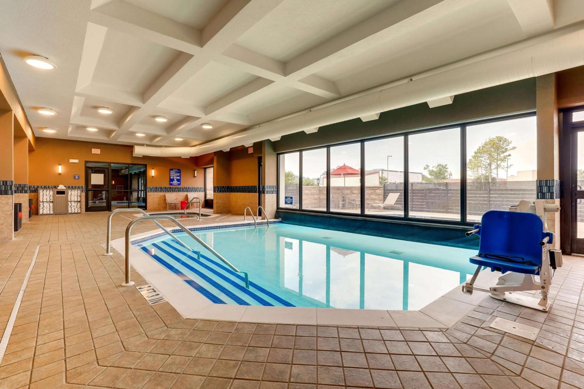 Drury Inn & Suites Birmingham Lakeshore Drive Exterior foto
